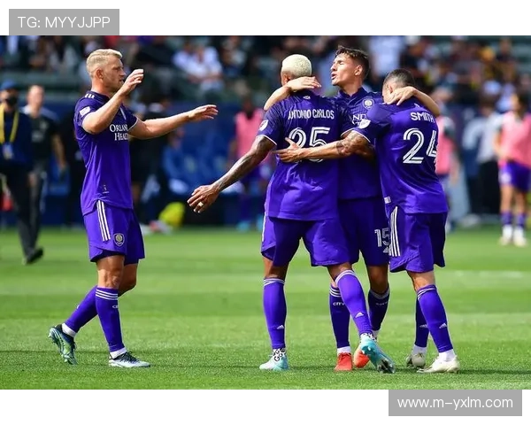 奥兰多举办退役球员联谊会 交流经验激励新一代